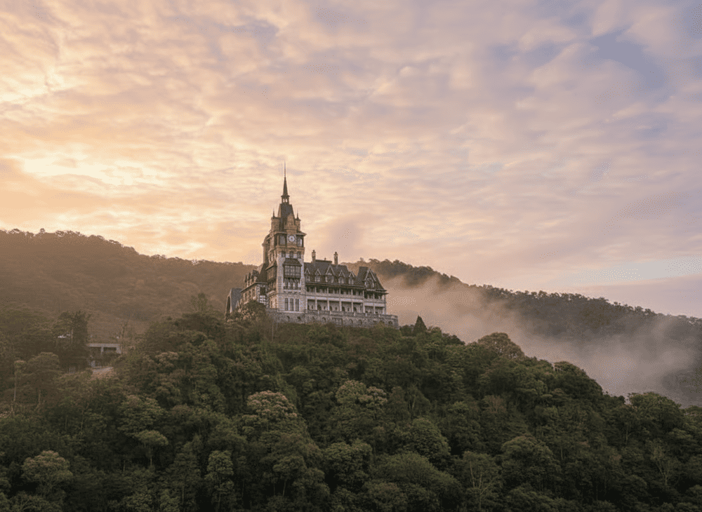 Tòa lâu đài nổi tiếng ở Tam Đảo